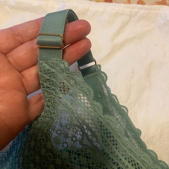 Pretty Plunge Push Up Bra 42DDD - Picture 4 of 9